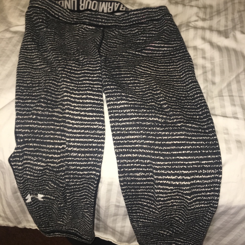 Leggings and cash holder for @elvina87